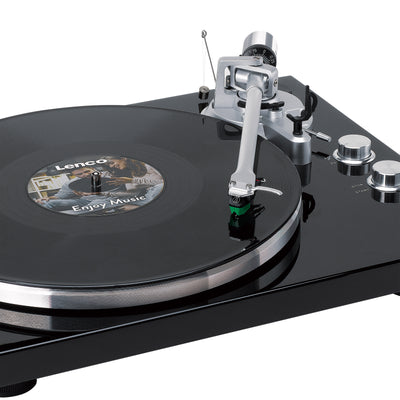 LENCO LBT-215BK - Record player with Bluetooth® and a metal platter, tonearm, and counterweight - Exclusive Piano Black finish