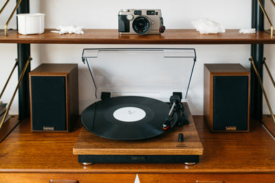 LENCO LS-100MP- Record Player with 2 external speakers 