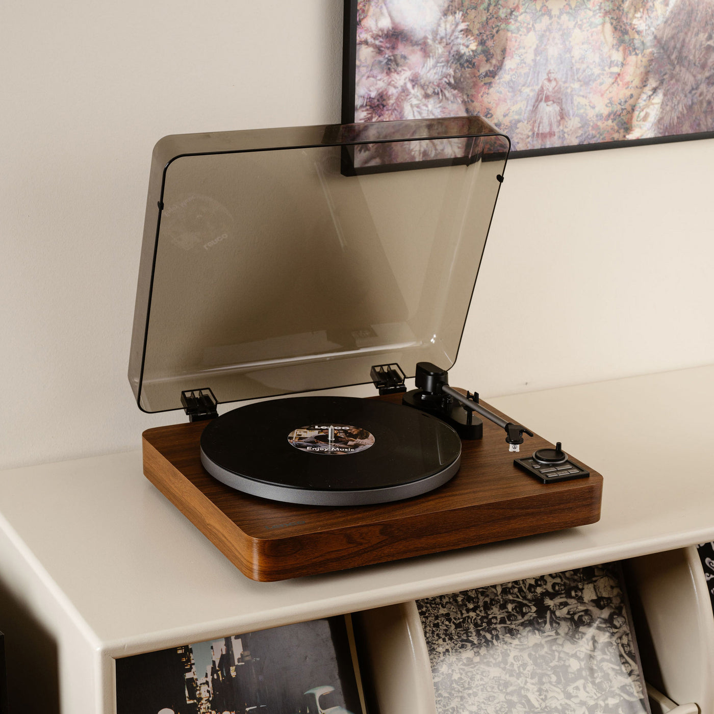 LENCO LBTA-165WD - Fully automatic record player with Bluetooth® transmission and pre-amplifier - Metal turntable platter and tonearm - Wood