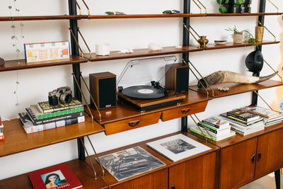 LENCO LS-100MP- Record Player with 2 external speakers 